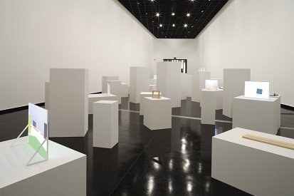 Daniel von Sturmer, The Field Equation, 2003. Photograph: Andrew Curtis. Courtesy the artist and Anna Schwartz Gallery.